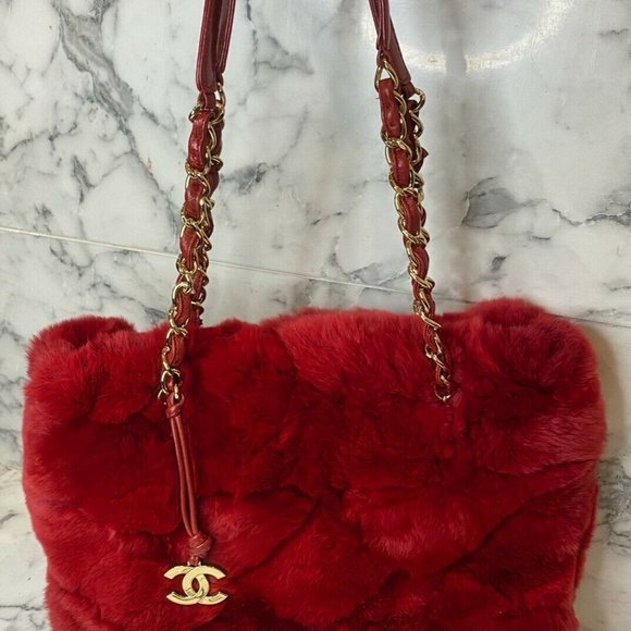CHANEL RARE Rabbit Fur Logo CC Charm Small Tote - Picture 2 of 11